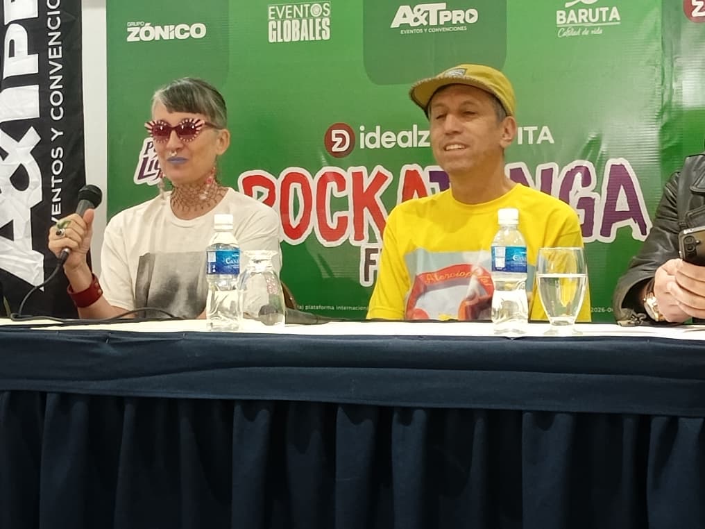 Aterciopelados nunca ha abandonado su rock mestizo